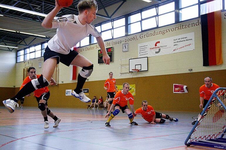 Eine Szene von der DM 2012: Lars Diederich aus Halver im Angriff gegen den ASC Weimar I. (Foto: Lara Diederich)q