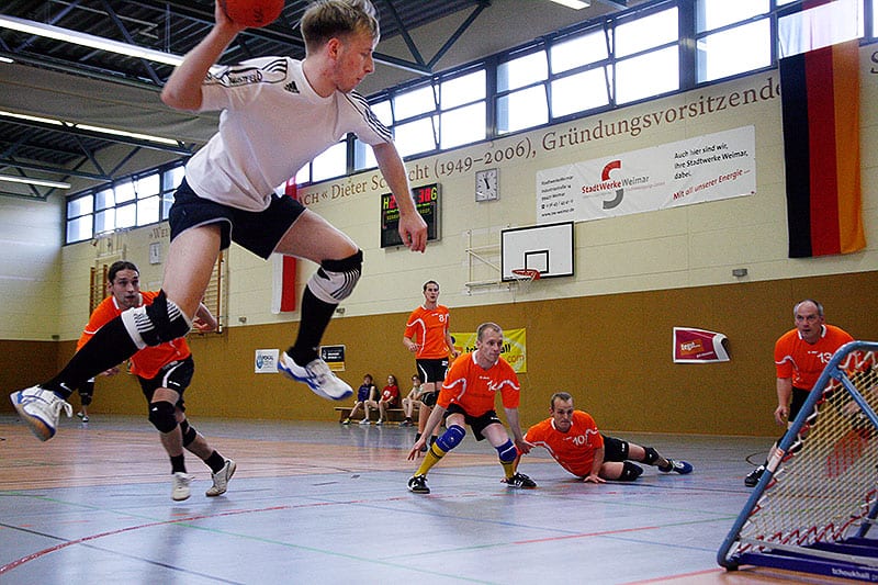Eine Szene von der DM 2012: Lars Diederich aus Halver im Angriff gegen den ASC Weimar I. (Foto: Lara Diederich)q