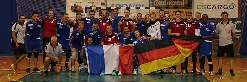 Gruppenfoto mit Frankreich (Foto: Thomas Langescheid)